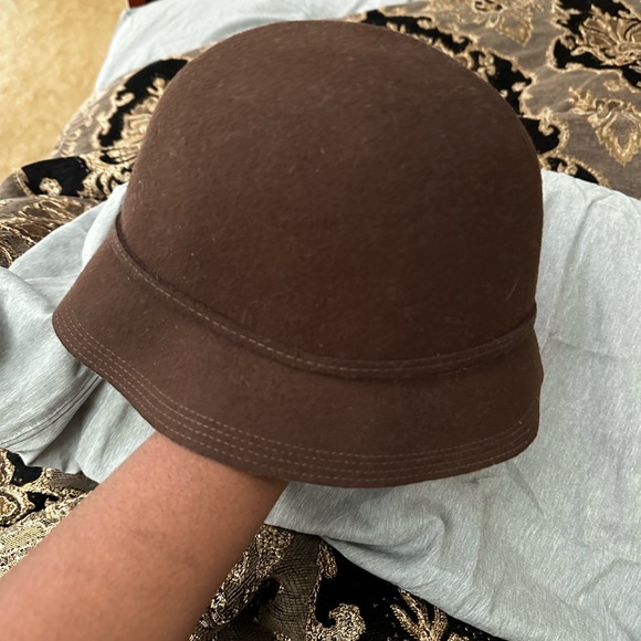 Vintage Ann Taylor loft  100% Brown Wool Fabric  one size fit most - Picture 4 of 4